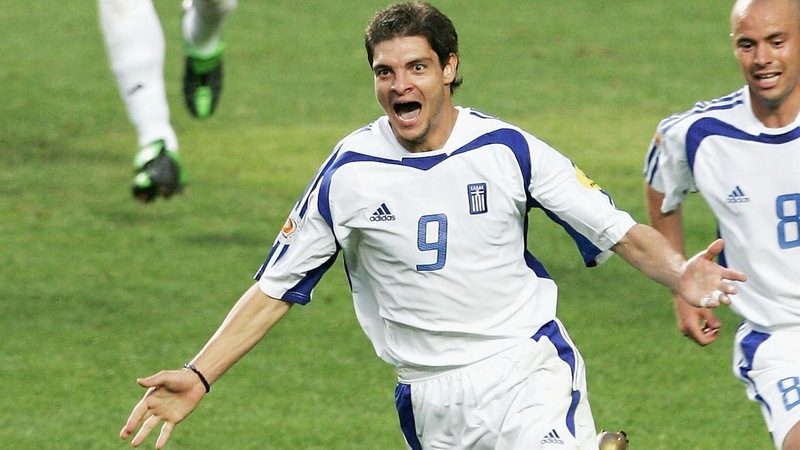 Angelos Charisteas để lại nhiều dấu ấn không thể quên tại Euro 2004 